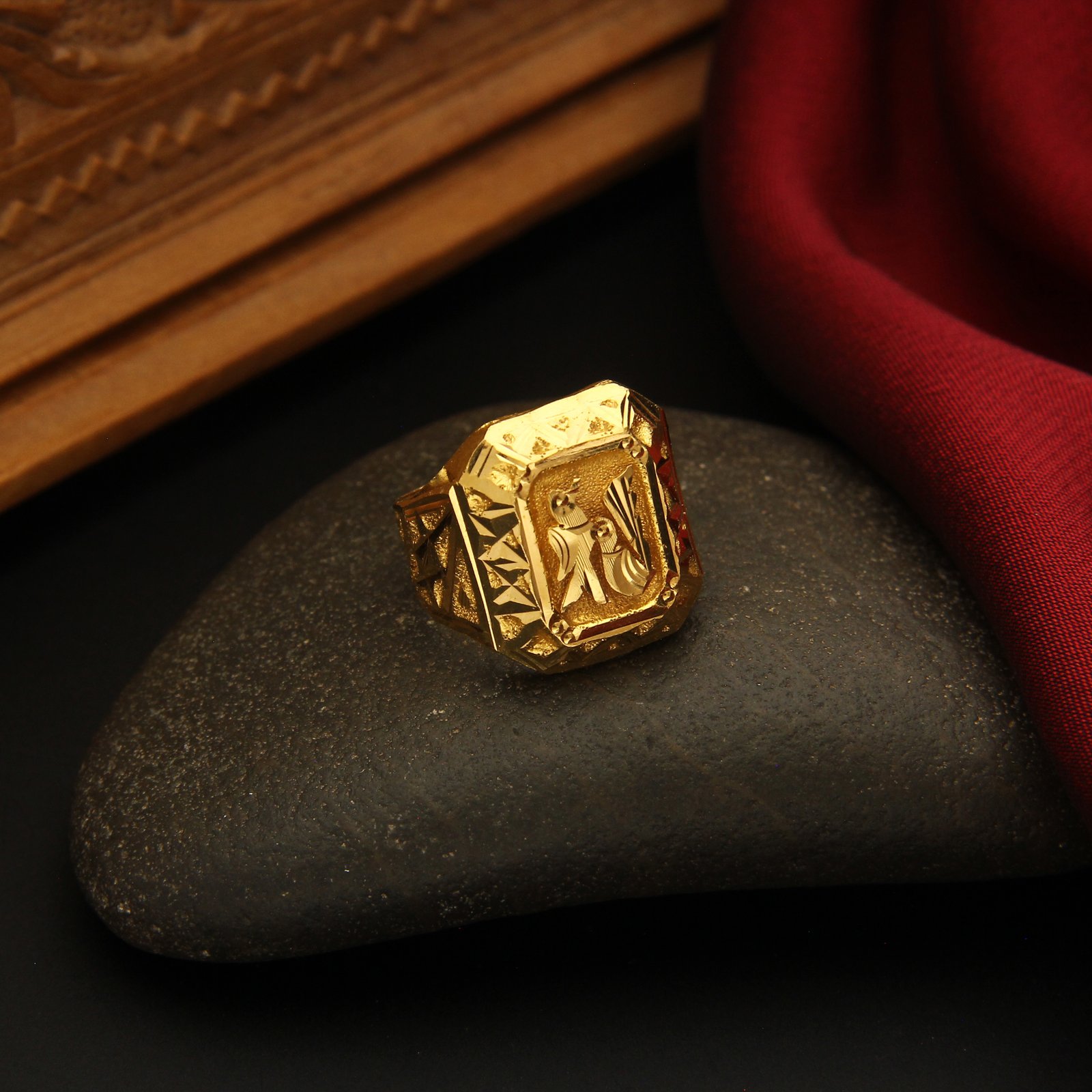 GENTS RING